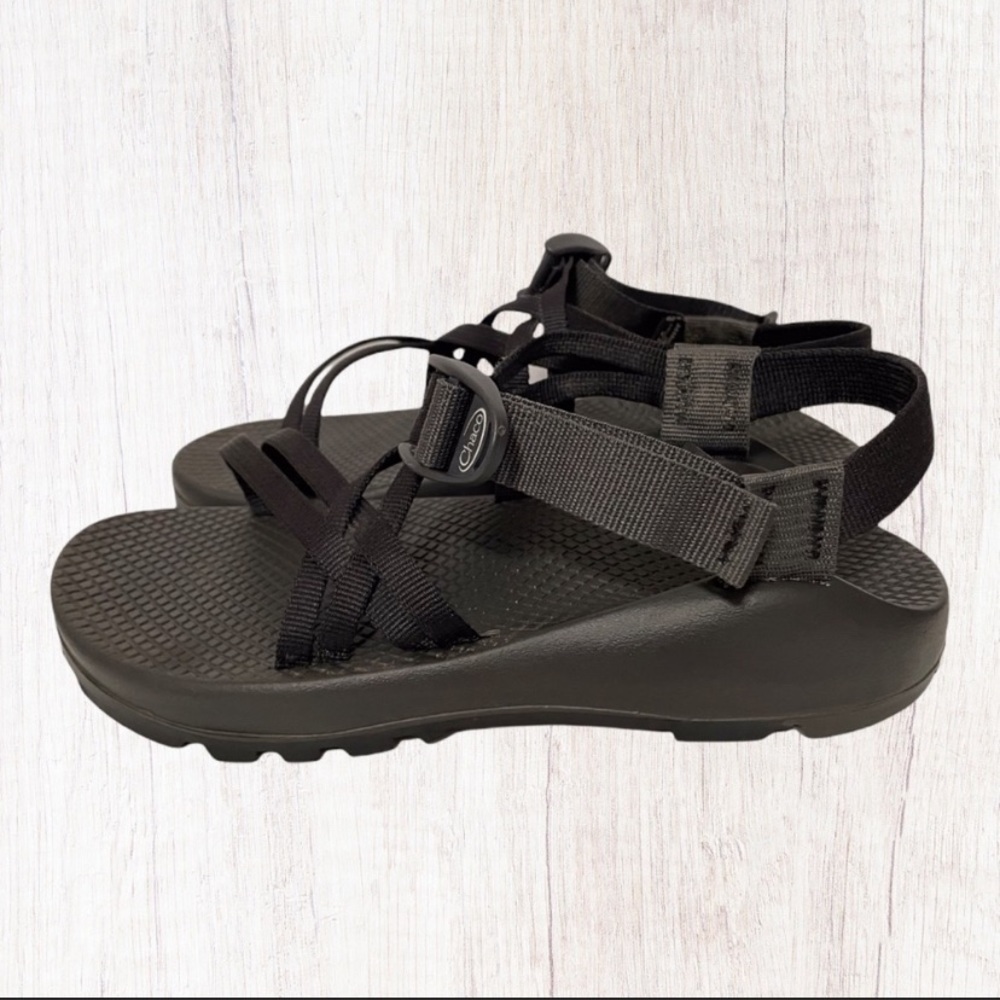 Chaco Black ZX1 Classic Sandals Sz 7